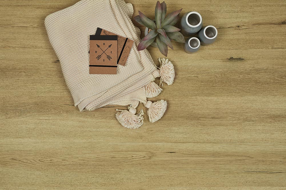 Natural Oak Hybrid - Sahara Dune